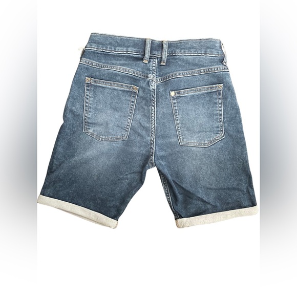 H&M Boy’s Pull On Jean Shorts - Picture 2 of 2